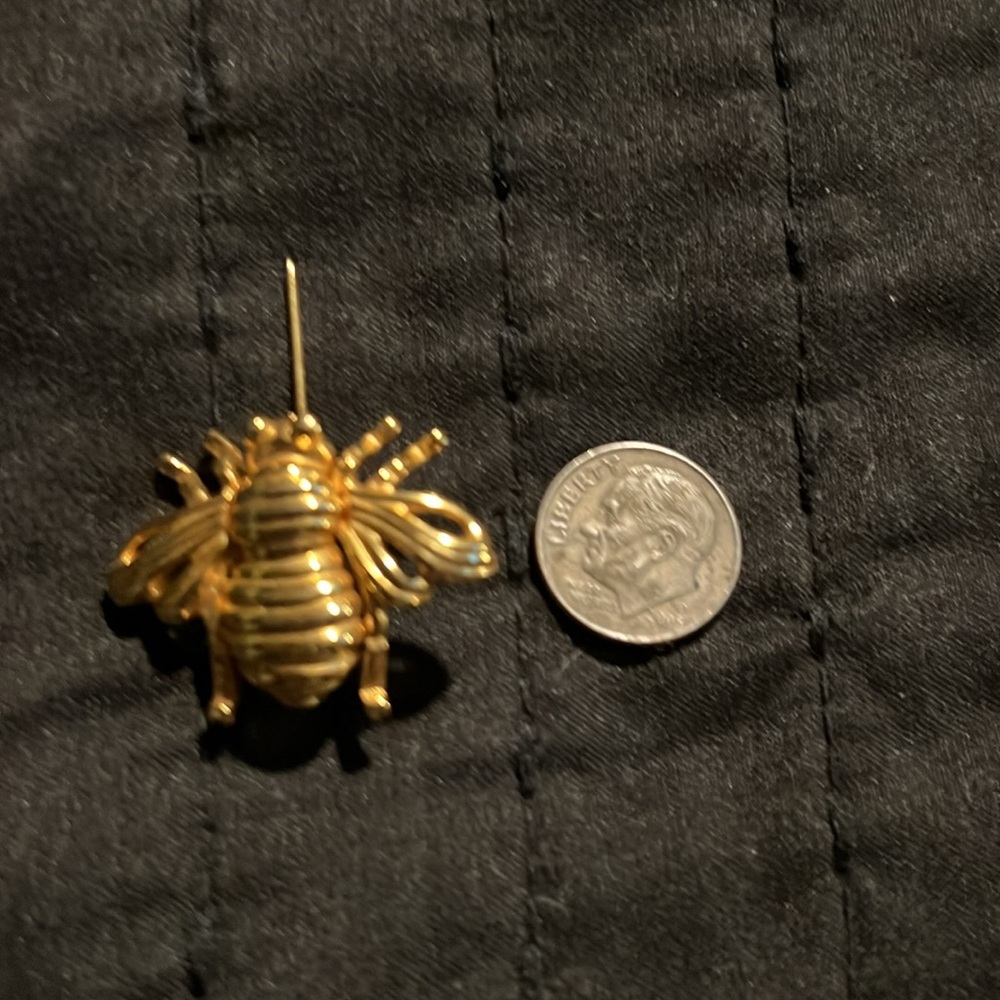 Joan River brooch - Picture 3 of 3